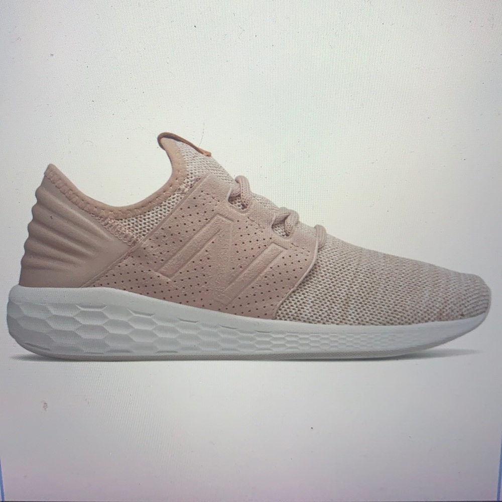 New Balance fresh foam Cruz v2 Knit pink shoe